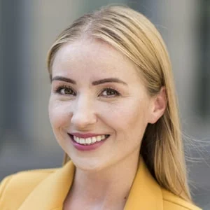 front-view-business-woman-suit-min